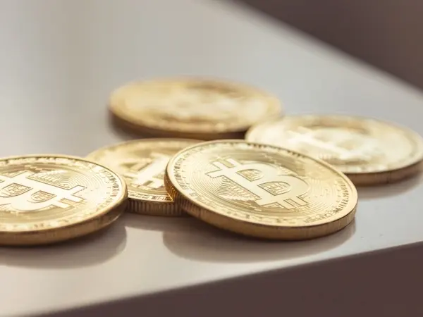 How Crypto Is Reshaping Online Travel Payments
